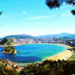 Meet your Posher, Nia